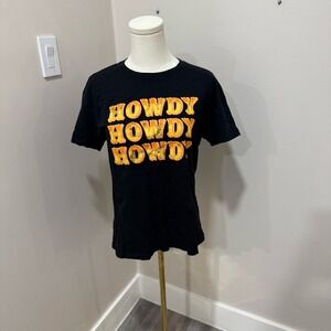 Black Graphic‎ Tee with 'Howdy' Print